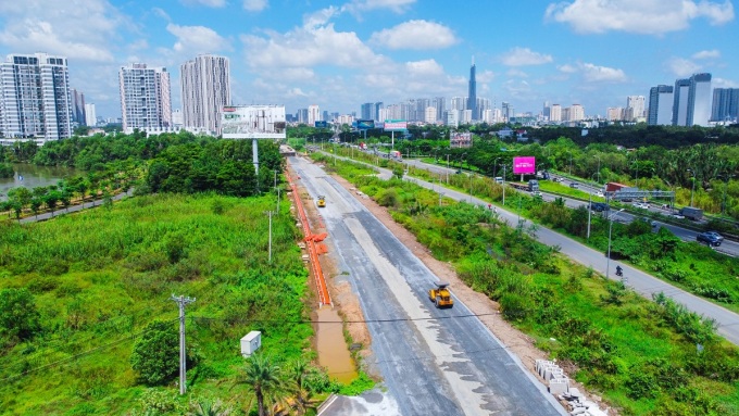 Đường Song Hành - một trong những dự án trọng điểm của khu Đông đang đẩy nhanh thi công