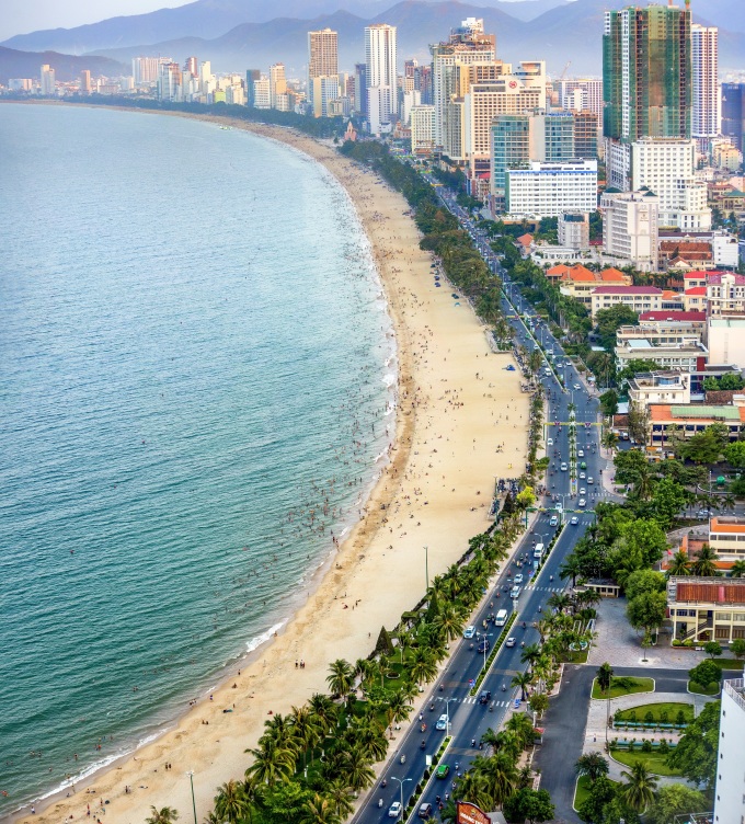 Thành phố biển Nha Trang nhìn từ trên cao